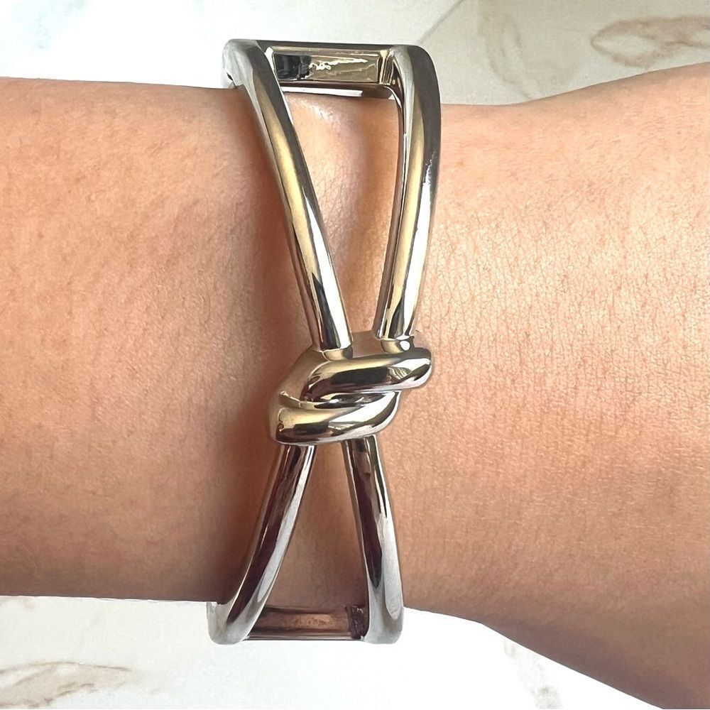 Bancroft Silvertone Knot Hinge Bangle Bracelet NWT - Picture 2 of 3